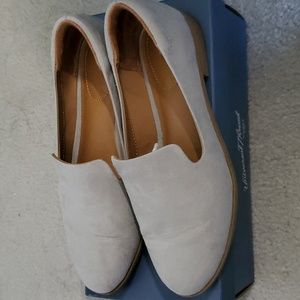Universal Thread Flats